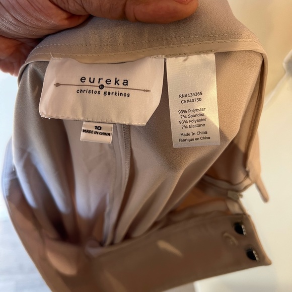 Eureka size 10 polyester/ spandex tan straight pants .. - Picture 4 of 5